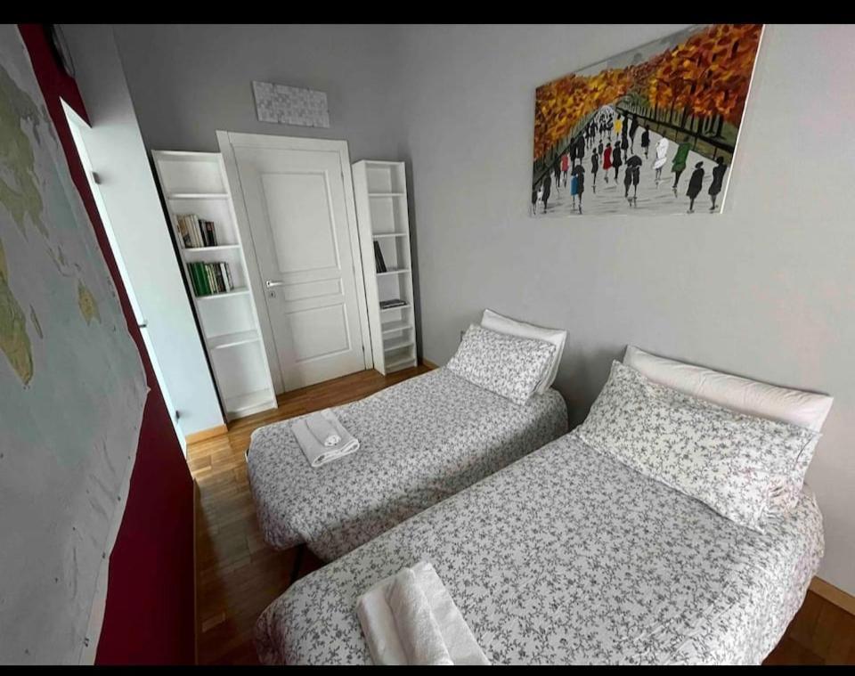 Duomo Walking DistanceModern Flat With Free Wifi Appartement Milaan Buitenkant foto